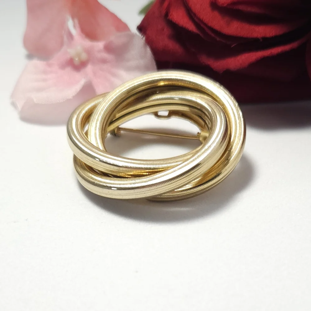 Vintage Gold Tone Triple Circle Braided Brooch Statement Brooch